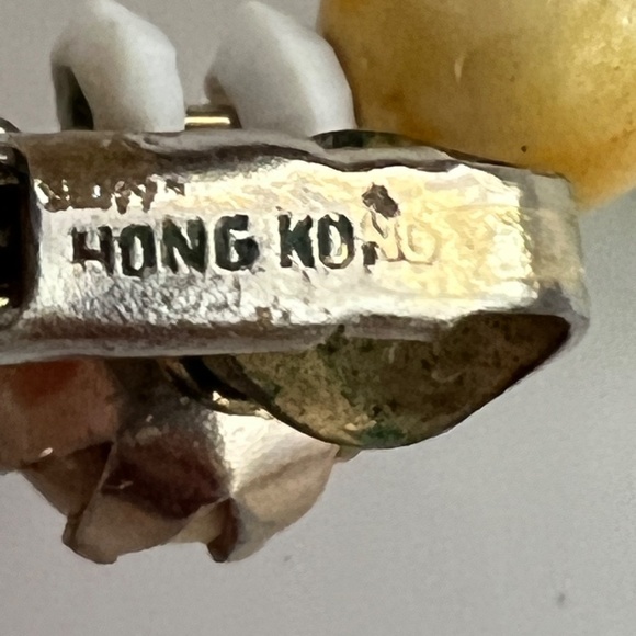 Vintage Plastic Celluloid Lucite Fruid Salad Clip On Earrings Hong Kong - Picture 4 of 6